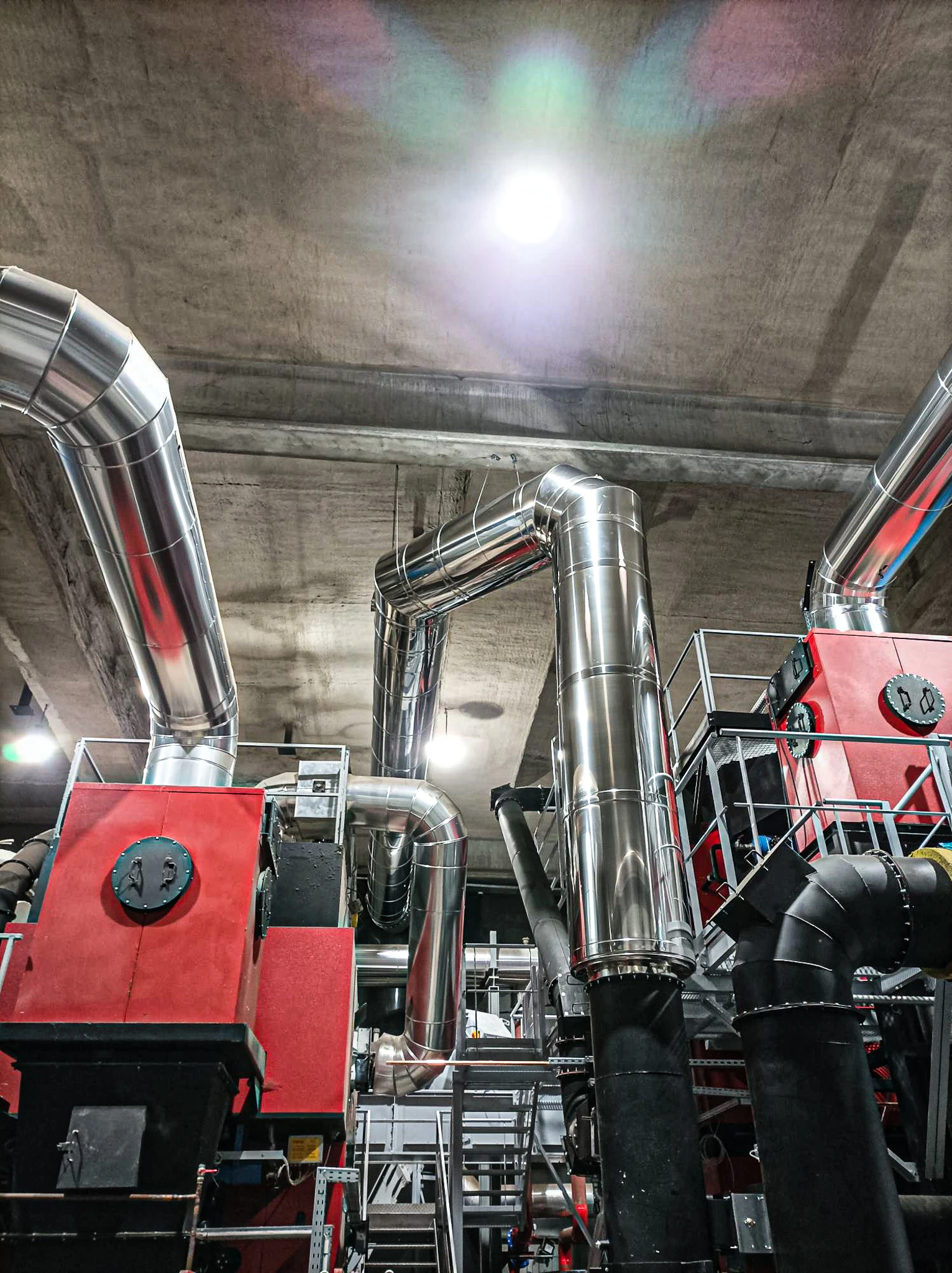 Intervention de cordistes MS Access pour ca va chauffer chez JEREMIAS à Bordeaux (industrie) – 1